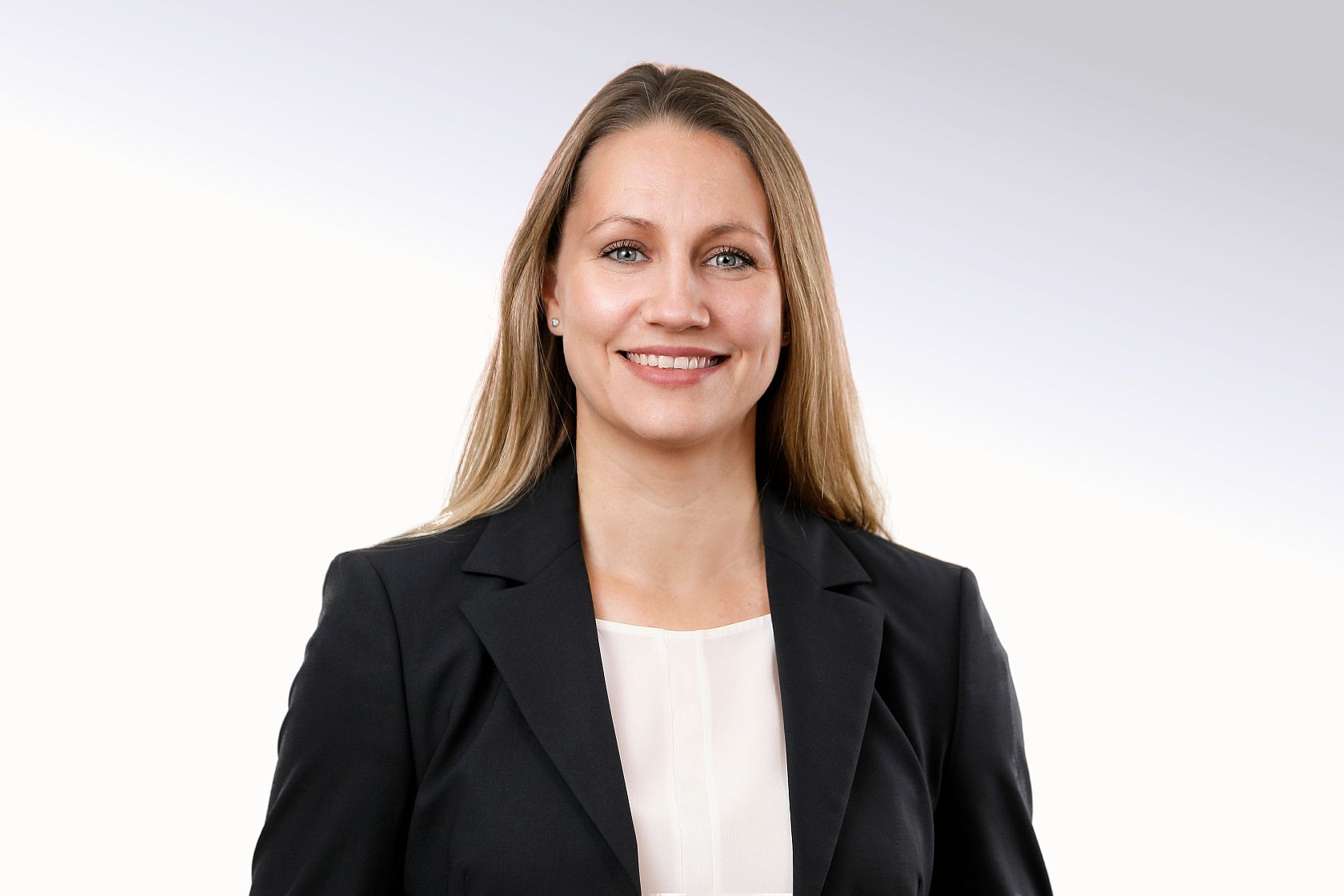 Julia Klein, Accounting Assistant bei usedSoft